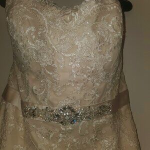 Bonny Bridal Wedding dress style 1410 sz18 ivory Cafe gold